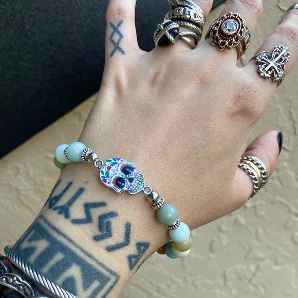 🔴❌ SALE ! red dot items are 2 for $25 . Bundle more than 3 and its $10 each 🙂 - Picture 13 of 14